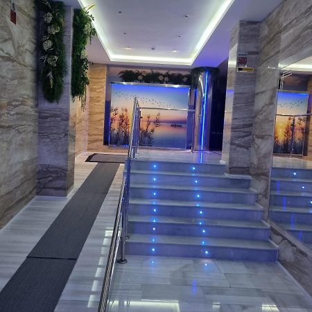 Rent An Apartment In 托雷维耶哈 外观 照片